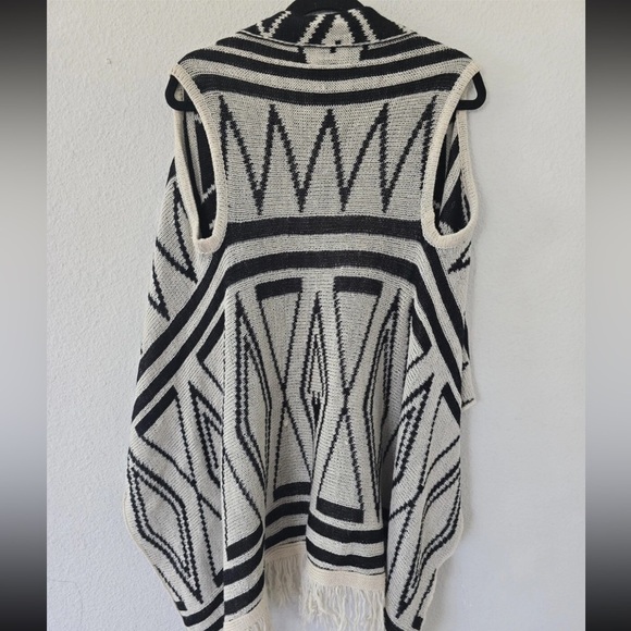 Elan Aztec Cardigan Reversible   Mixed Print Womens S Fringe Wool Oversized Boho - Picture 11 of 12